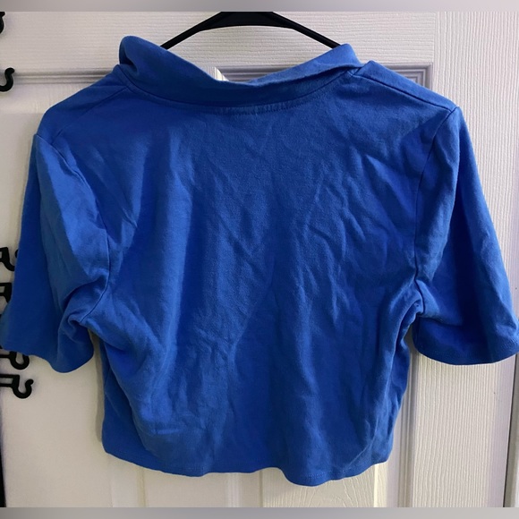 light blue collared baby tee cropped - Picture 2 of 2